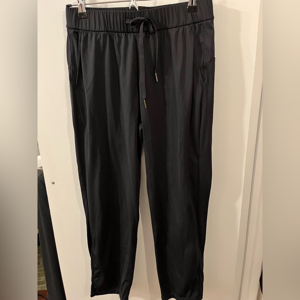 AJISAI Petite Women's 7/8 Stretch Pants with Pockets in Small Petite